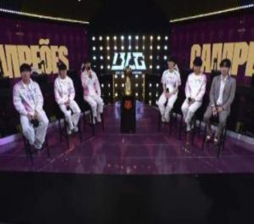 你的狀態也沒多好吧!如果決賽打GENKnight:他們被G230了狀態肯定不好