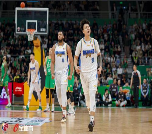 奇怪！缺席京遼戰(zhàn)卻遭到開會，京蜜：他是膿包，末節(jié)不能再用他了