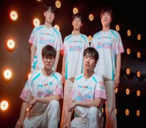 美美預約巴西商K!中國臺灣論壇熱議BLG奪冠:Bin哥就是會踢呀!真給左手躺個冠軍