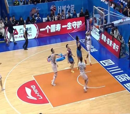 勝不足喜，仍需警惕！5人得分上雙，山東33分大勝四川