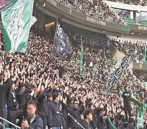 聲音丨綠茵場上的愛與約束