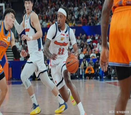 一場9781，上海打崩廣東隊！籃板狂輸26個，崔永熙空砍14分