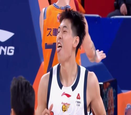 瘋狂！CBA一夜爆4場大冷，爭冠大熱再次翻車，廣東2連敗仍是前三