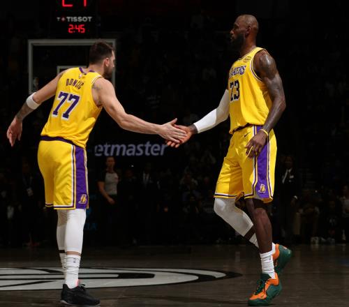 湖人本賽季關鍵時刻22勝6負！場均僅讓對手得到6分冠絕全聯盟
