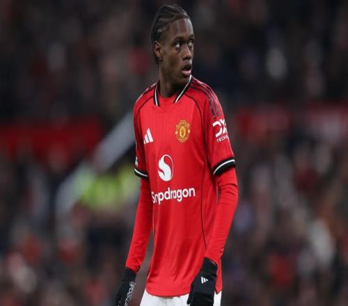 曼晚：曼聯(lián)18歲小將曼塔托腳踝受傷，賽季報銷