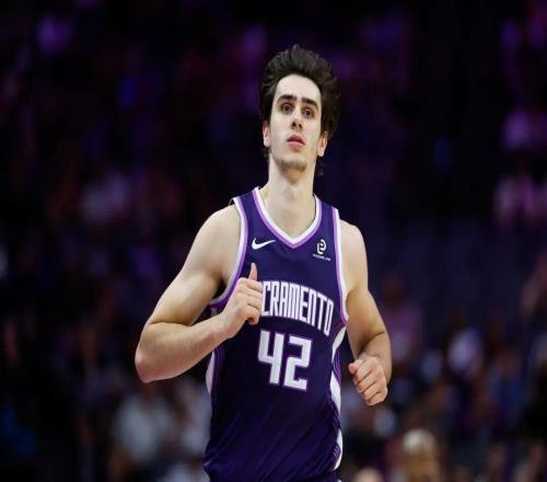 32+30+22！二輪新秀最大黑馬！文班的師哥，又帥又能打！