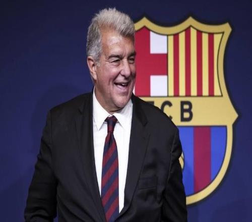 每體：巴薩夏窗預算1.3億歐，巴斯托尼和阿爾瓦雷斯是主要目標