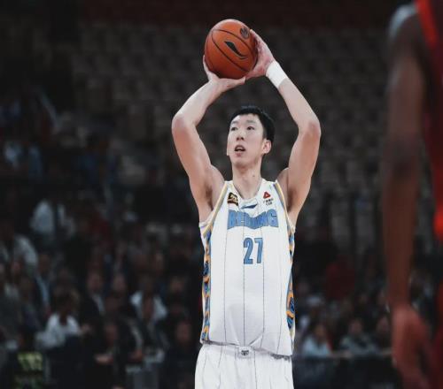 太抽象了！周琦罰球8中0！CBA生涯最差表現