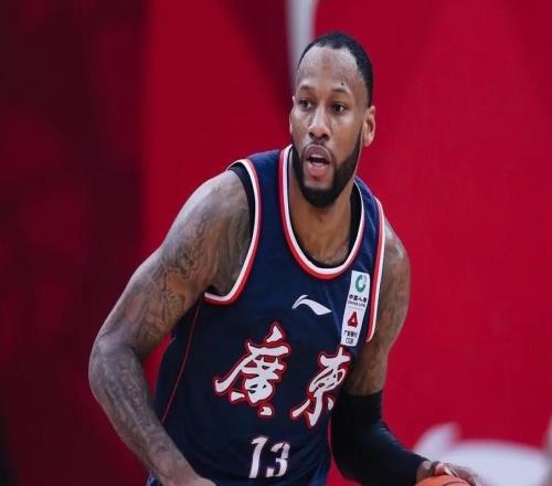 威姆斯正式跟隊！廣東教練組或迎重大調整，杜鋒有望高升總教練