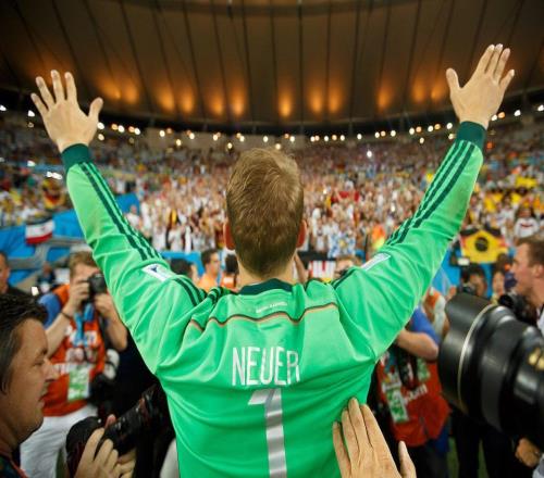 外媒發(fā)布德國21世紀門將TOP5！卡恩只能排第二萊曼第四！憑啥