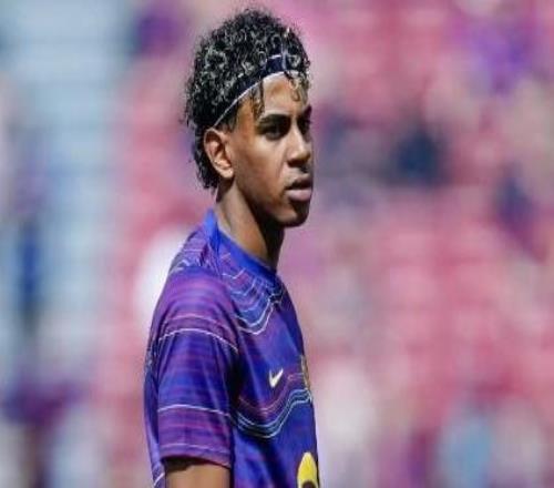 反轉(zhuǎn)記者：亞馬爾下場后抱怨與弗里克無關(guān)，他是對裁判不滿