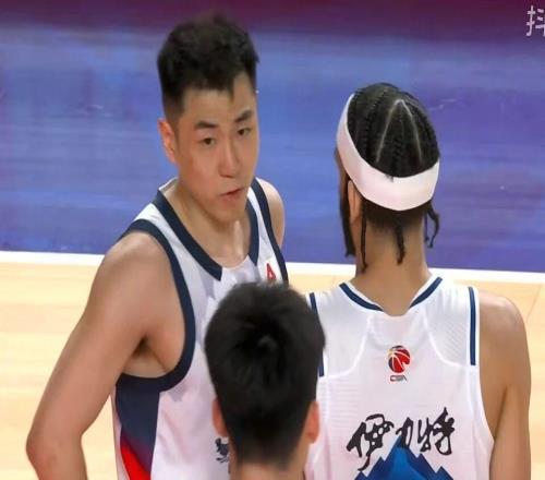 山東男籃20分大勝新疆，高詩巖18+9上海31分大勝，國內球員爆發