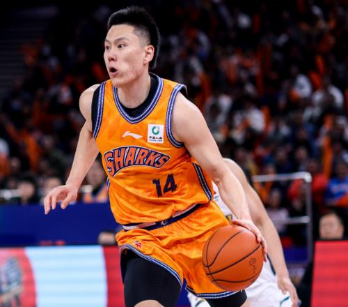 11投狂砍27分+7記三分！這才是聯(lián)盟頂級小前鋒，郭士強真沒看錯人