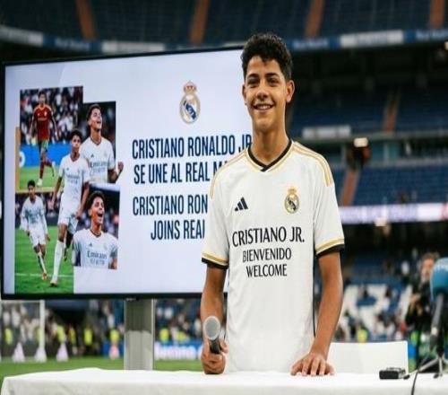 C罗儿子要加盟皇马15岁迷你罗试训皇马,C罗的7号后继有人