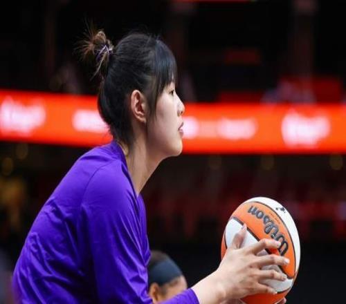 拒絕回歸WCBA！李月汝再赴美國，官宣重磅決定，韓旭也要這么干了