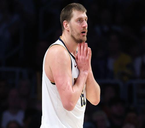 僅差51次！僅差16個(gè)！約基奇迎來神級(jí)里程碑，威少的紀(jì)錄保不住了