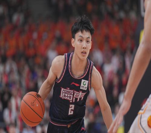 廣東宏遠(yuǎn)今日早報(bào)！杜鋒深夜發(fā)聲，陳家政效仿徐昕，徐杰狀態(tài)回升