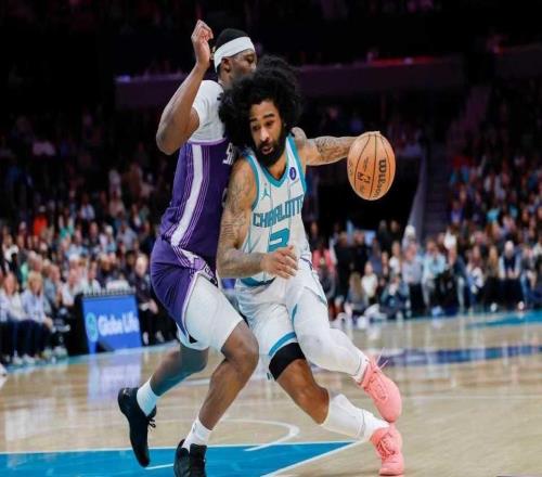 狂轟26三分追平隊史紀錄！黃蜂44分大勝橫掃國王三球20+6+8