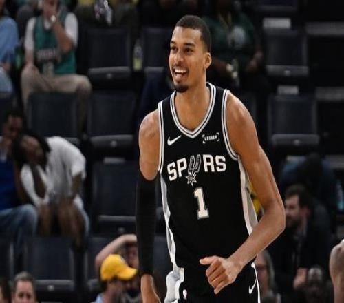 卡斯爾：沒有人在防守端擁有文班亞馬那樣的影響力