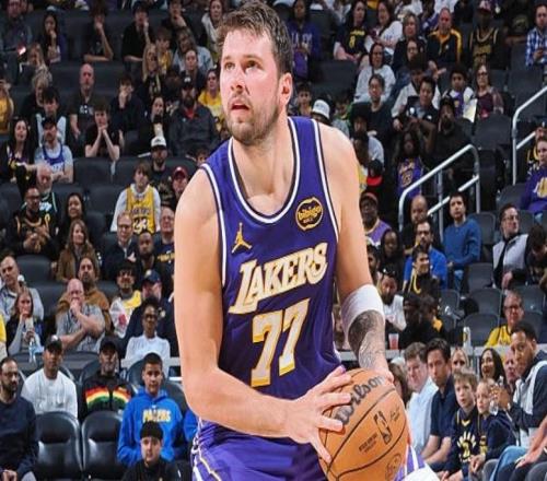 不可阻擋,東契奇30中15高效砍43分6板7助&近11場場均39.5分