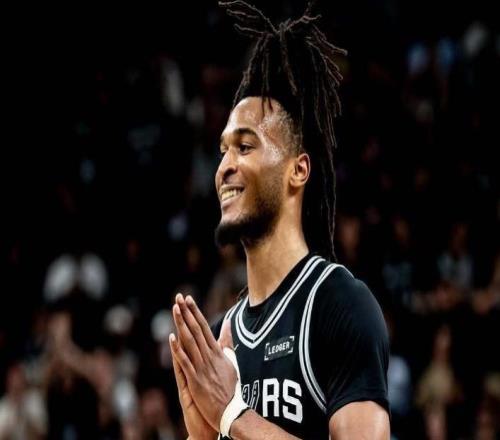 文班亞馬19+15+7封蓋，造聯(lián)盟獨(dú)一份神跡，馬刺大勝灰熊豪取7連勝