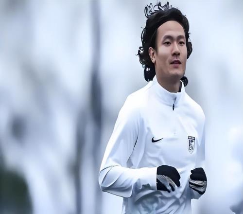 感謝魯能雪中送炭！從魯能自由身加盟的他，如今成大連英博核心