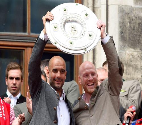 前拜仁主管直言:瓜迪奧拉今夏必離曼城,眼神已暴露疲憊