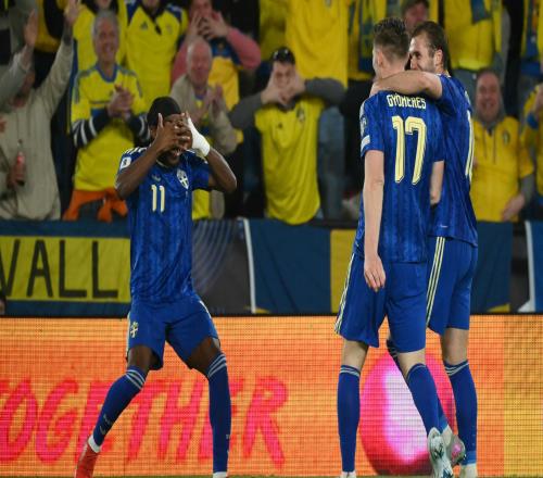 埃蘭加:與哲凱賴什搭檔踢球很舒服波特給了我們自由