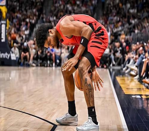 真是一點(diǎn)進(jìn)步都沒有??！開拓者后場新星的表現(xiàn)依然相當(dāng)慘不忍睹