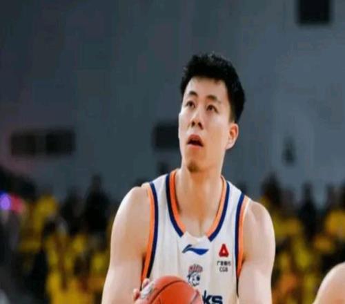 CBA常規(guī)賽第30輪上海男籃客場(chǎng)11280大勝山西李弘權(quán)27分