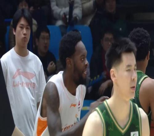 恭喜杜鋒！CBA第一鋒線可能離隊(duì)，加盟廣東男籃成首選