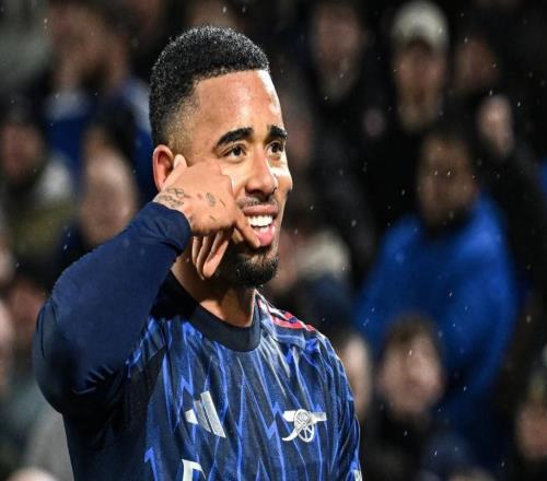 保持狀態(tài)，熱蘇斯回到巴西后在帕爾梅拉斯訓(xùn)練中心進(jìn)行單練