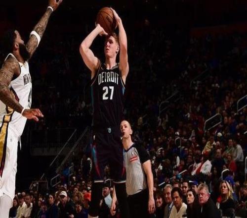 杜倫：許爾特不只是純射手他加盟活塞后與我們磨合得很好