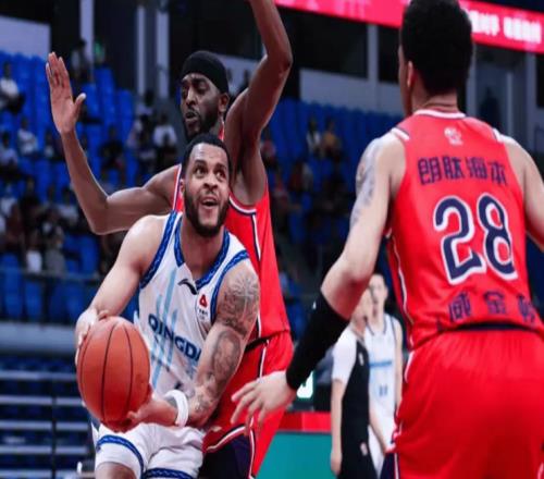 CBA排名一夜大變！青島2分險(xiǎn)勝廣州，北控被爆冷，南京第16