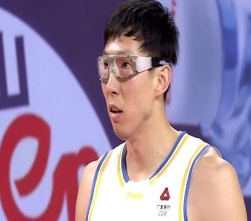 CBA排名：上海11連勝初露冠軍相北京拒絕逆轉(zhuǎn)四川創(chuàng)歷史最長(zhǎng)連敗