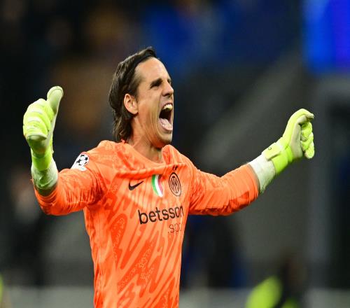 米體報道國米計劃與索默續約一年門將主力位置傾向維卡里奧_意甲直播