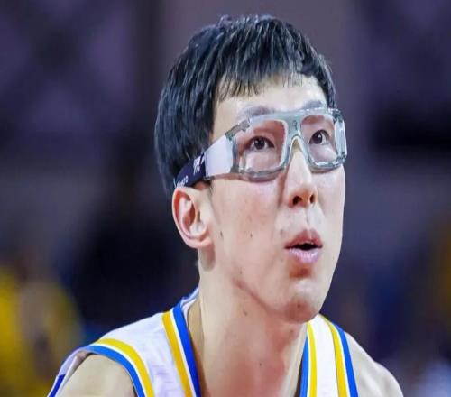 北京內線引發擔憂!周琦得分能力暴跌,麥基態度起伏仍未被馴服!