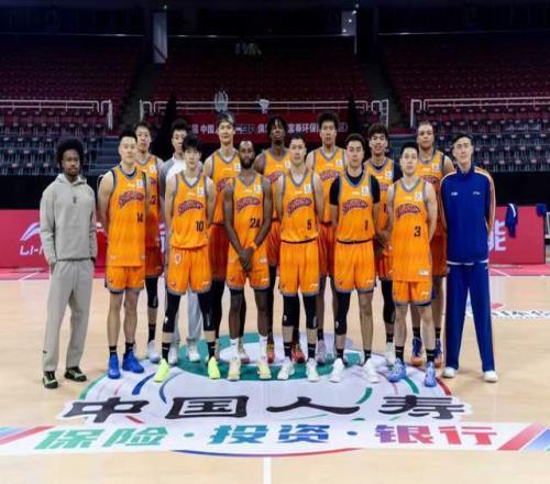 CBA排名又亂了！上海穩居第一，廣東遭逆轉跌至第4，北京殺進前三