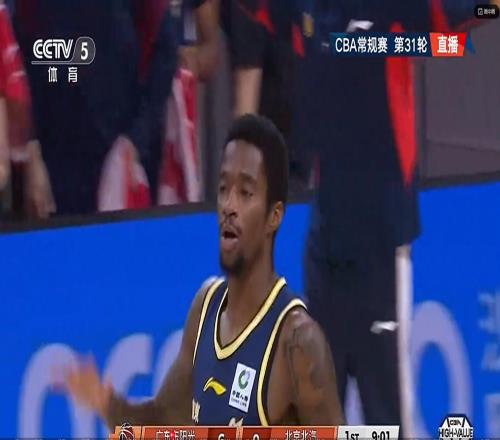 重回巔峰!10中6砍17分+血帽周琦趙睿,球迷贊:可以重回國家隊了