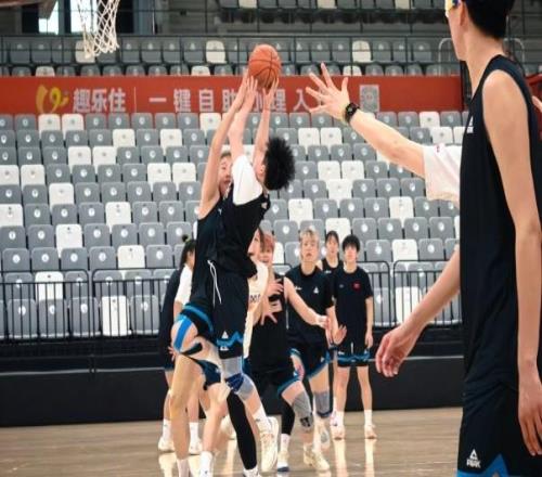 陜西榆林天澤女籃迎戰河南豫光金鉛女籃季后賽備戰就緒