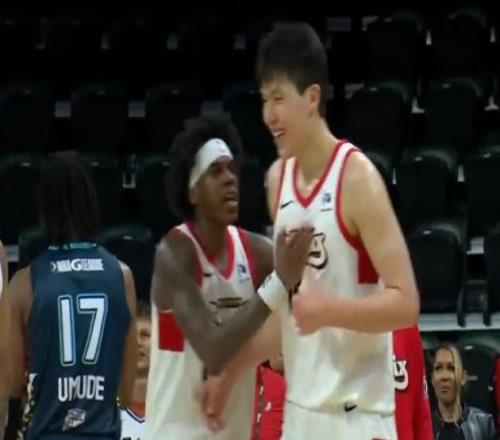 關鍵2+1鎖定勝局！楊瀚森下半場爆發，率隊挺進季后賽