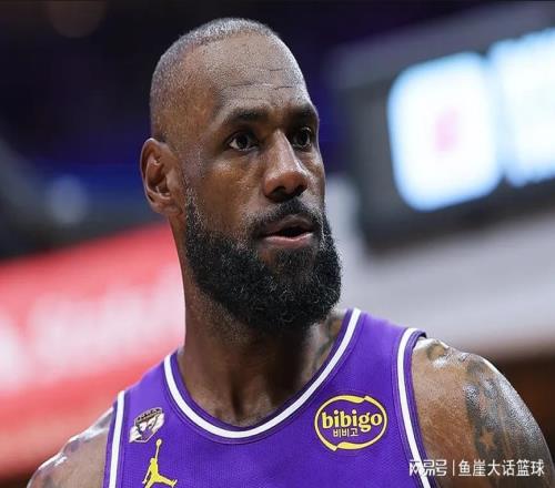 大勝！東契奇41+8將被禁賽，詹姆斯14+8全隊第二，里夫斯末節爆發