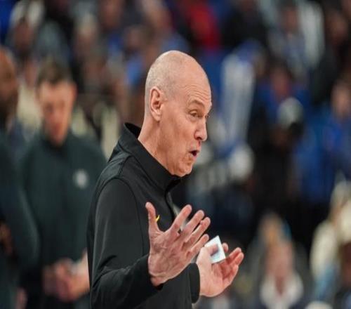 這0.4秒的丑陋,就是NBA必須要改變的原因