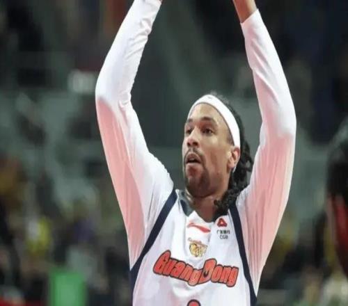 廣東沒了徐昕引連鎖反應！末節被迫用薩林杰，導致無持球發起進攻