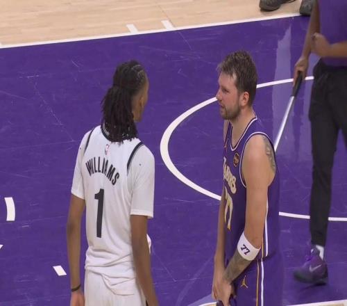 這次逃不掉了，東契奇小摩擦領到技犯，累計16T下場自動停賽