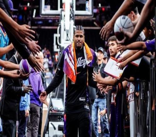 杰倫格林:防守讓球隊(duì)進(jìn)入了狀態(tài),我們總能找到辦法得分