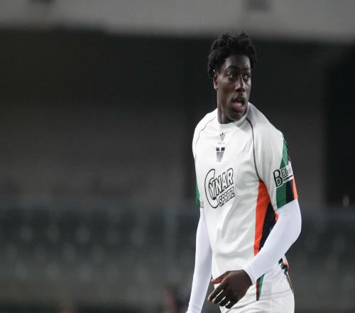 斯基拉：羅馬、米蘭雙雄正在關注22歲威尼斯中場伊薩敦比亞