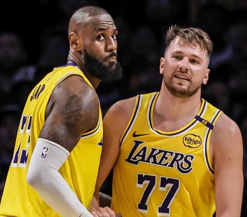 馬刺32分狂勝，森林狼22慘敗！西部最新排名出爐，湖人坐山觀虎斗