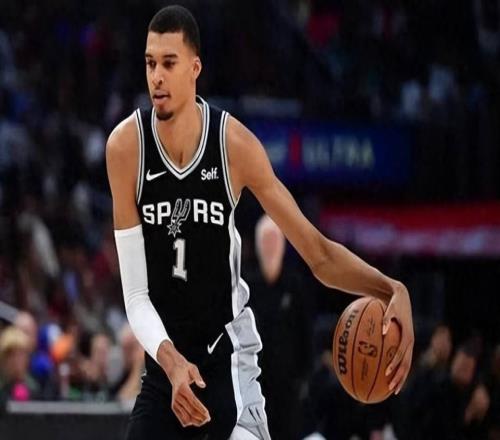 出場29分鐘砍24+11！文班歷史級數據引聯盟震動，或成最年輕MVP！