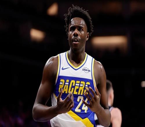 加盟步行者后表現(xiàn)有了顯著的提升!快船沒有對他進(jìn)行正確的培養(yǎng)